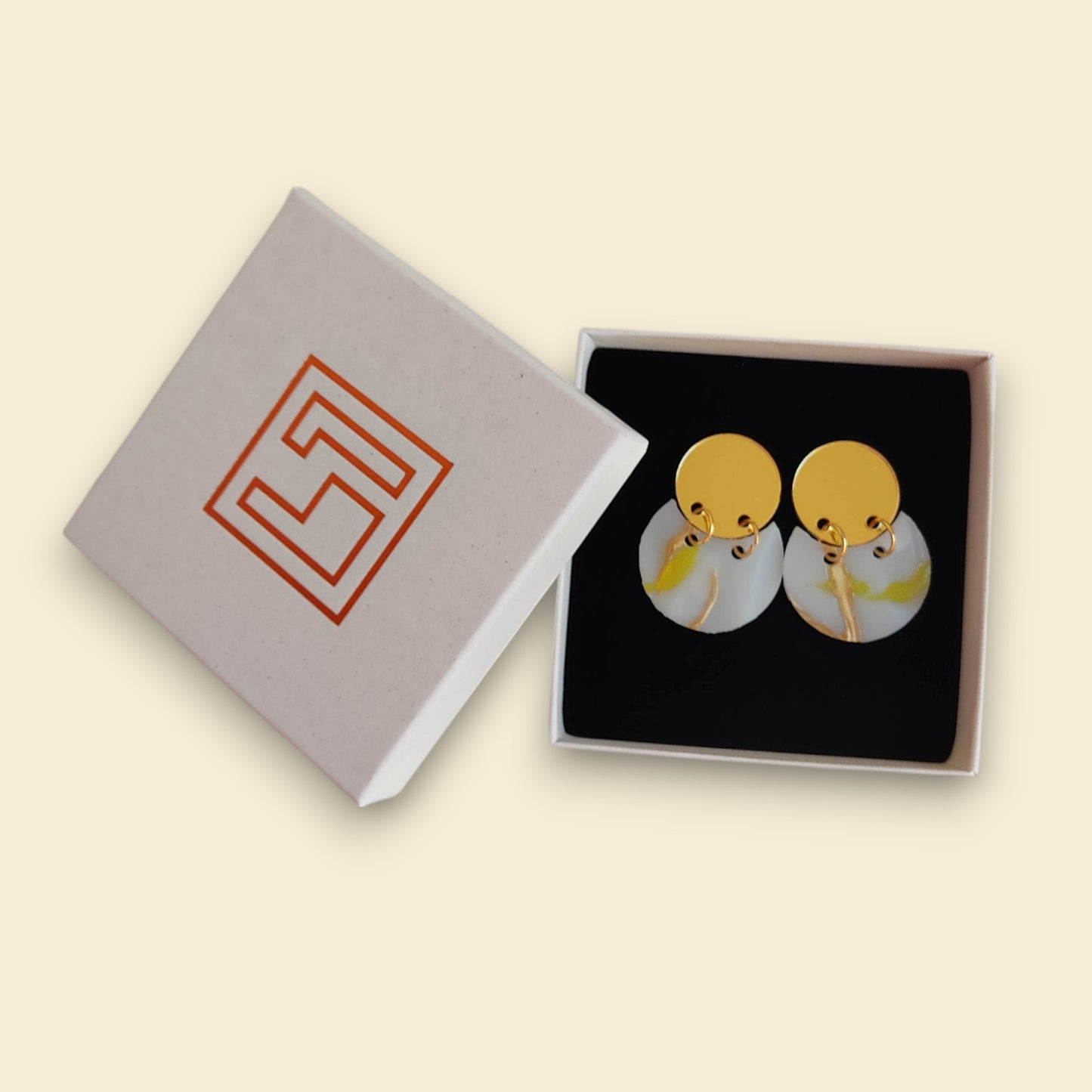 Plástico reciclado #015