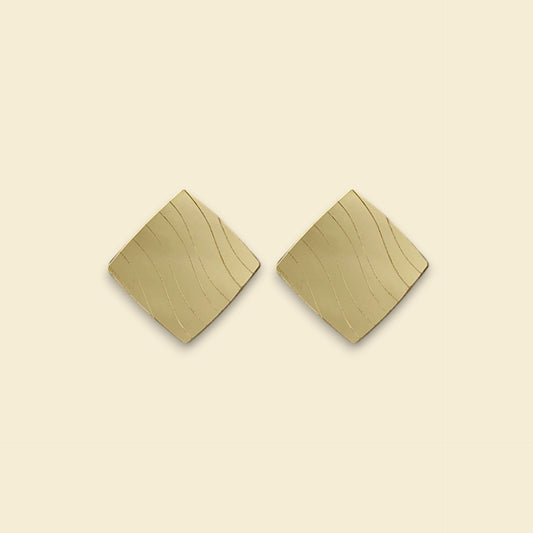 pendientes artesanales fabricados en españa, dorado y madera
